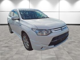 MITSUBISHI OUTLANDER PHEV 4WD PHEV G Safety Package 2014