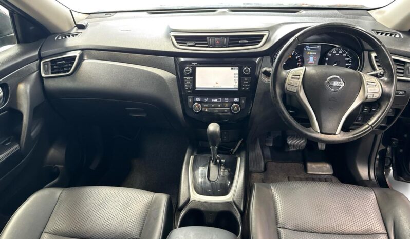 
								Nissan X-TRAIL  2014 full									