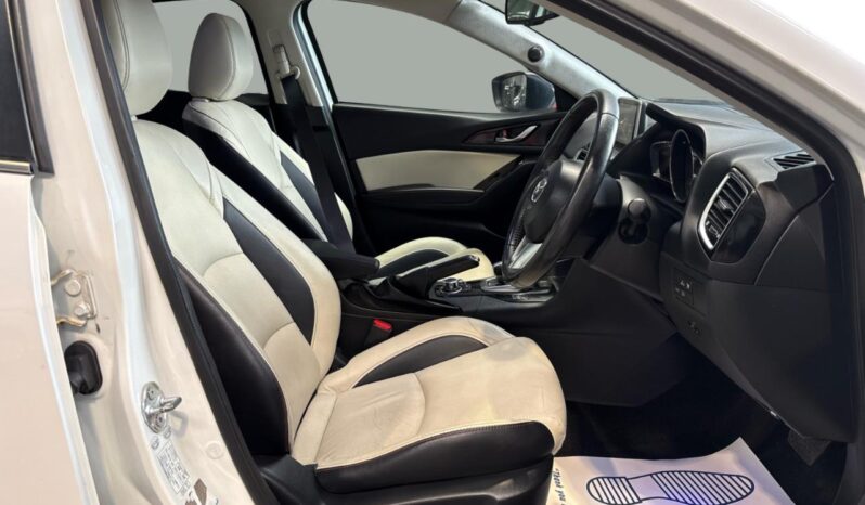 
								Mazda AXELA  2013 full									