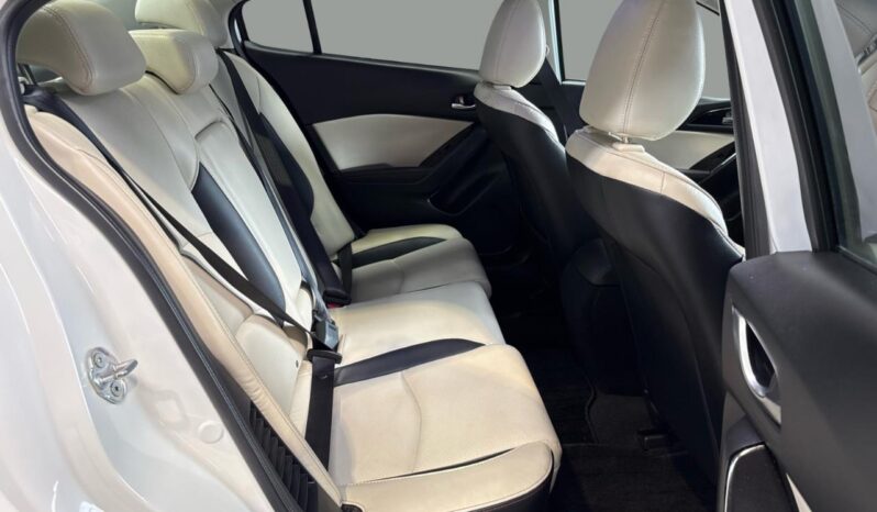 
								Mazda AXELA  2013 full									