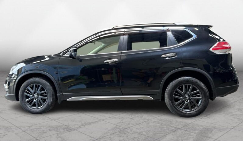 
								Nissan X-TRAIL  2015 full									