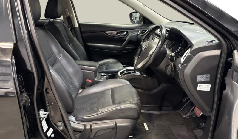 
								Nissan X-TRAIL  2015 full									