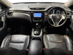 
										Nissan X-TRAIL  2015 full									