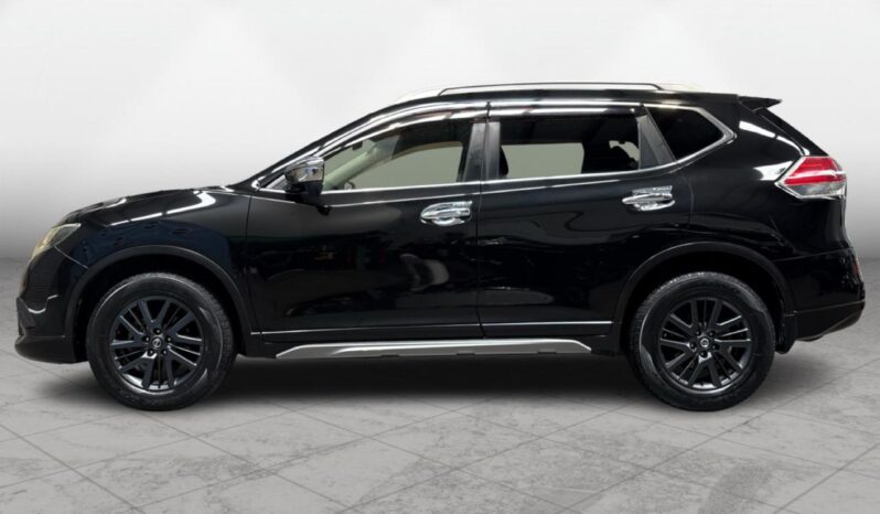 
								Nissan X-TRAIL  2015 full									