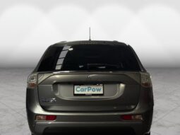 
										Mitsubishi OUTLANDER PHEV G Navigation Package 2014 full									