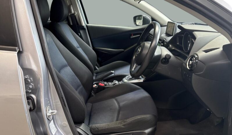 
								Mazda DEMIO 13S 2015 full									