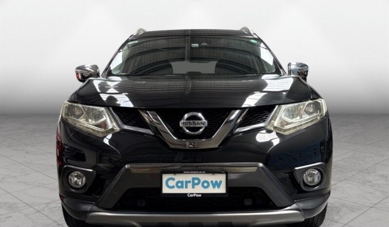 
								Nissan X-TRAIL  2015 full									