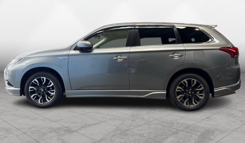 
								Mitsubishi Outlander PHEV 2015 full									