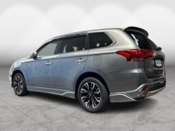 
										Mitsubishi Outlander PHEV 2015 full									