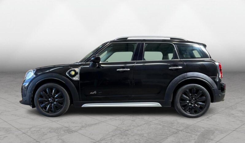 
								Mini Cooper SE Crossover ALL 4 2019 full									
