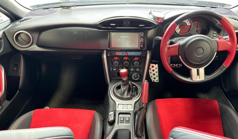 
								Toyota 86 GT LIMITED 2013 full									