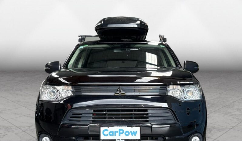 
								Mitsubishi OUTLANDER PHEV G Premium Package 2013 full									