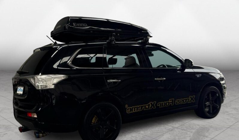 
								Mitsubishi OUTLANDER PHEV G Premium Package 2013 full									