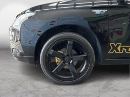 
										Mitsubishi OUTLANDER PHEV G Premium Package 2013 full									