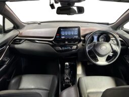
										Toyota C-HR  2017 full									
