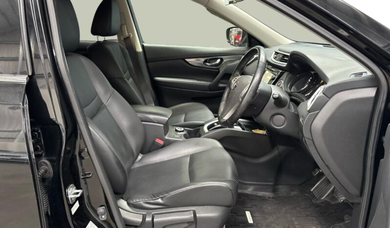 
								Nissan X-TRAIL 20 XTT EMAMBRE PACKAGE 2017 full									