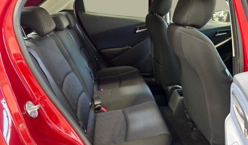 
								Mazda DEMIO 13S 2016 full									