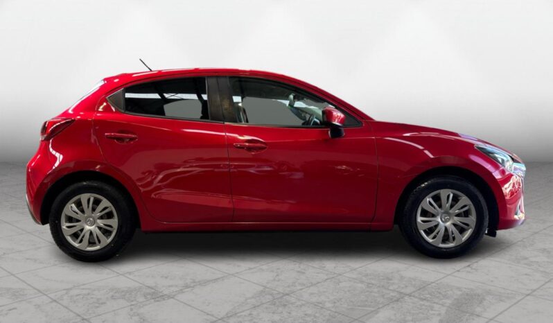 
								Mazda DEMIO 13S 2016 full									