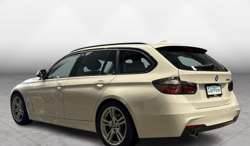 
								BMW 3 Series 320i Touring M Sports 2013 full									