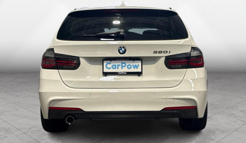 
								BMW 3 Series 320i Touring M Sports 2013 full									