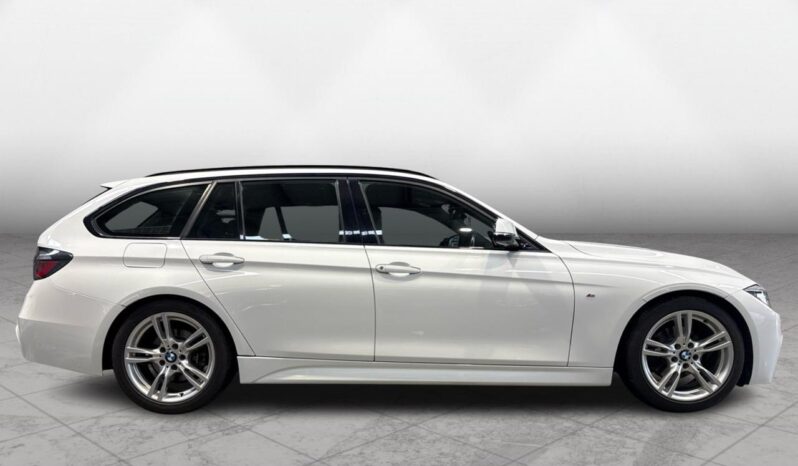 
								BMW 3 Series 320i Touring M Sports 2013 full									