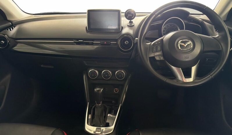 
								Mazda DEMIO 13S 2015 full									