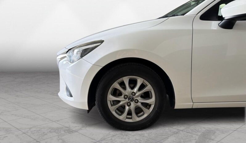 
								Mazda DEMIO 13S 2015 full									