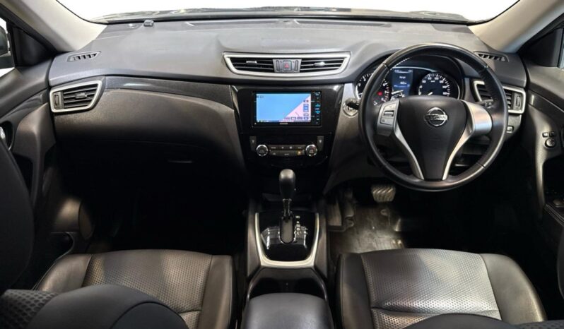 
								Nissan X-TRAIL 20X 2015 full									