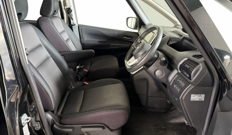 
								Nissan SERENA  2017 full									