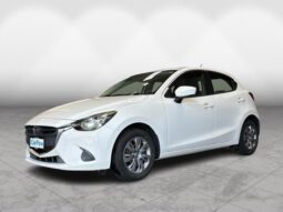 Mazda DEMIO 13C 2015