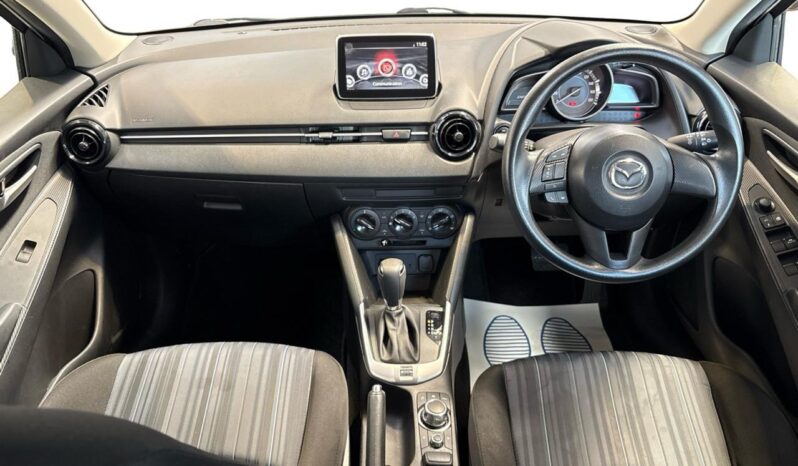 
								Mazda DEMIO 13C 2015 full									