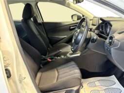 
										Mazda DEMIO 13C 2015 full									