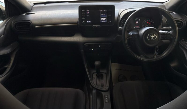 
								Toyota Yaris  2020 full									