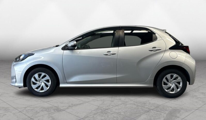 
								Toyota Yaris  2020 full									
