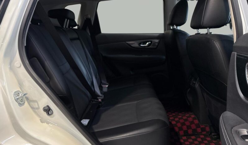 
								Nissan X-TRAIL 20X 2015 full									