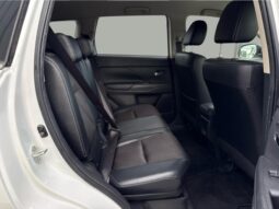 
										Mitsubishi OUTLANDER PHEV G Safety Package 2013 full									