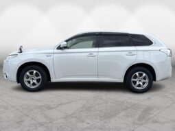 
										Mitsubishi OUTLANDER PHEV G Safety Package 2013 full									