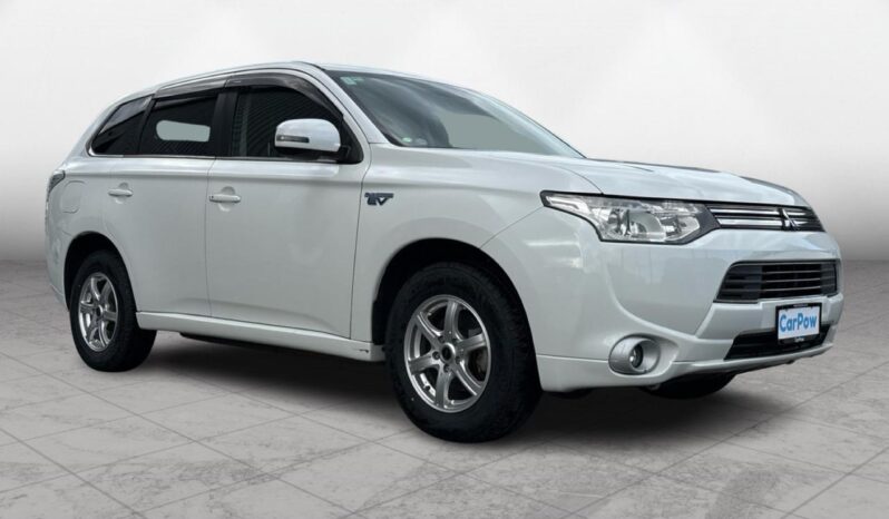 
								Mitsubishi OUTLANDER PHEV G Safety Package 2013 full									