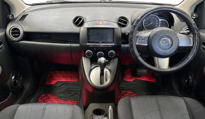 
								Mazda DEMIO  2011 full									