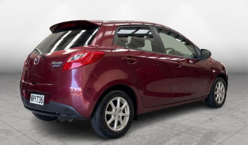 
								Mazda DEMIO  2011 full									