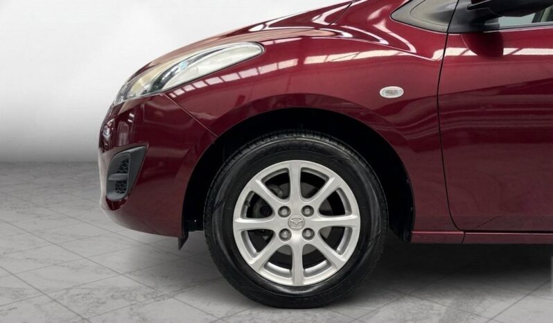 
								Mazda DEMIO  2011 full									