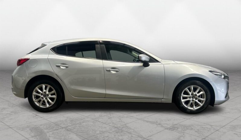 
								Mazda AXELA SPORT 15S 2018 full									