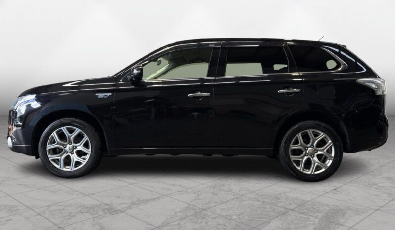 
								Mitsubishi OUTLANDER PHEV G Navi Package 2013 full									