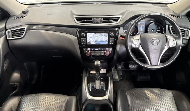 
								Nissan X-TRAIL  2015 full									