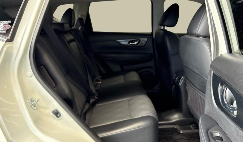 
								Nissan X-TRAIL  2015 full									