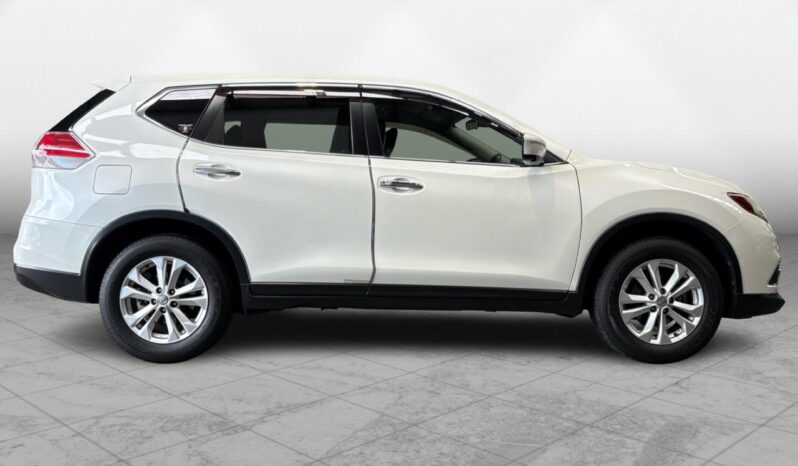 
								Nissan X-TRAIL  2015 full									