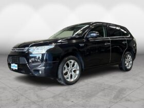 Mitsubishi OUTLANDER PHEV G Premium Package 2014