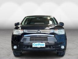 
										Mitsubishi OUTLANDER PHEV G Premium Package 2014 full									