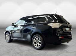 
										Mitsubishi OUTLANDER PHEV G Premium Package 2014 full									