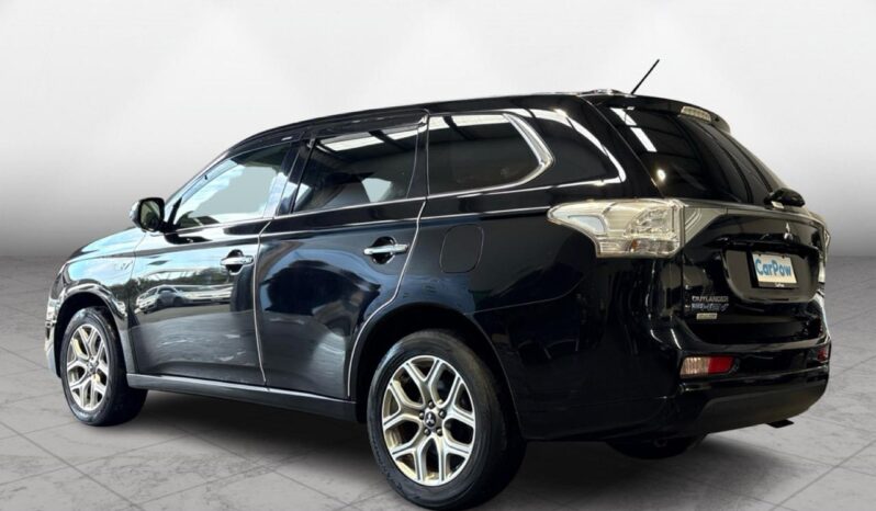 
								Mitsubishi OUTLANDER PHEV G Premium Package 2014 full									